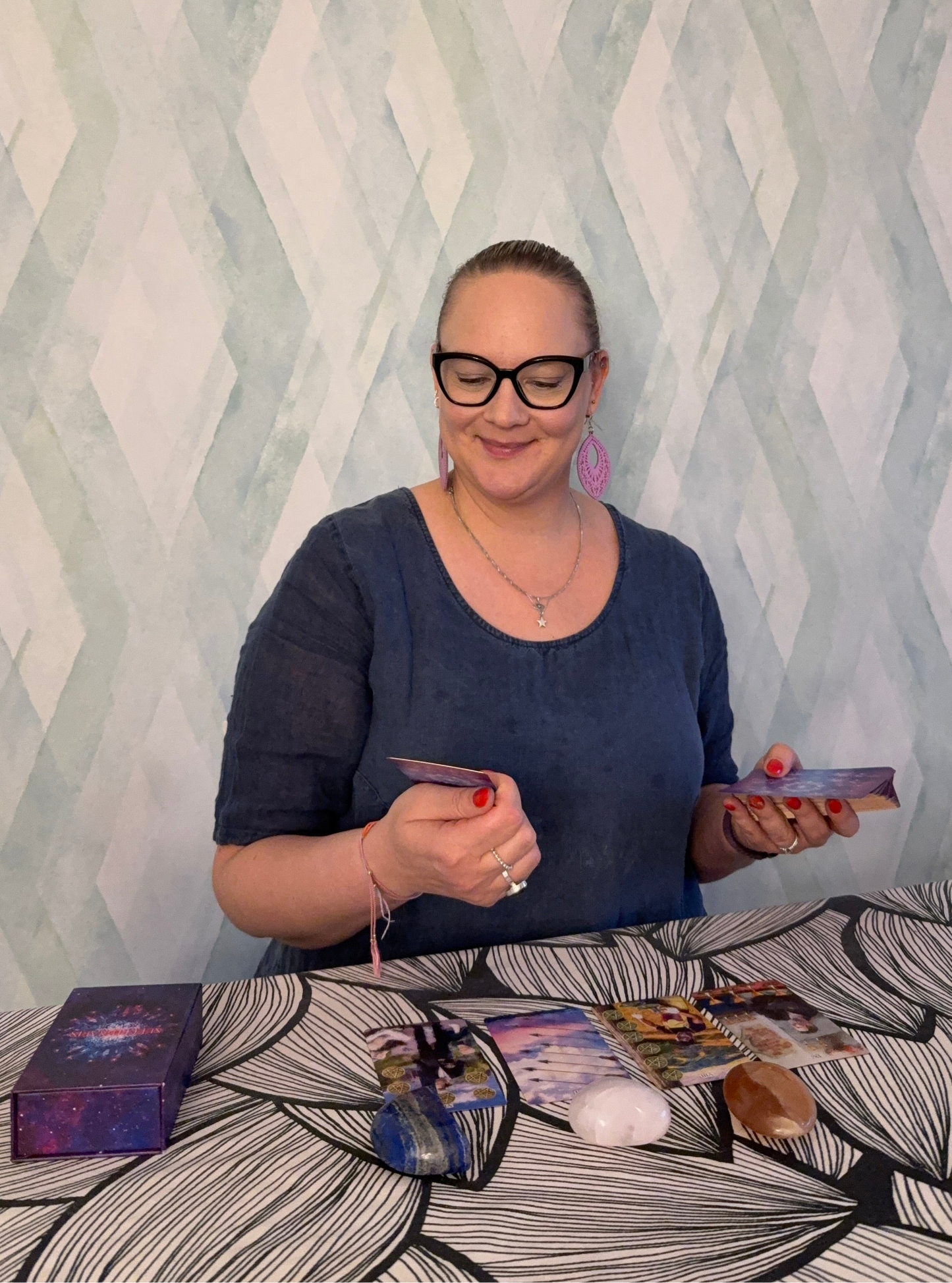 tarot tulkinta luenta ennustus tulkitsija etä