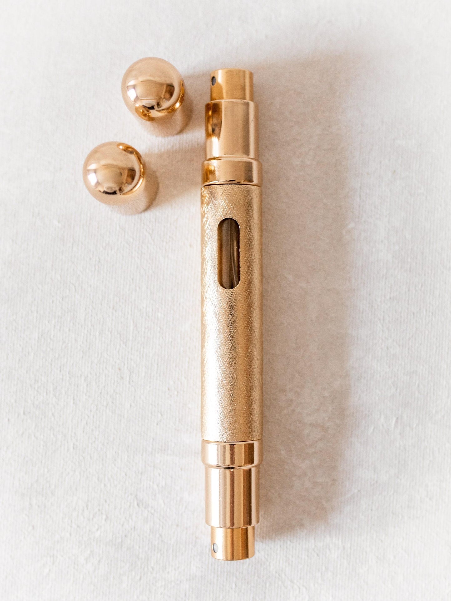 hahtuva kotimainen verkkokauppa naisyrittäjän verkkokauppa roll on pullo tyhjä hajuvesipullo tyhjä parfyymipullo omatekoinen tee se itse rolleri