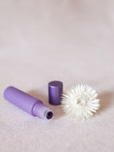 Lataa kuva Galleria-katseluun, Lasinen pastelli roll-on pullo luonnonkivirullalla 10ml kpl - Hahtuva
